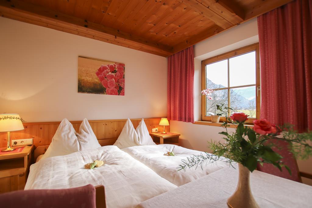 Hotel Haus Hohenwarter Lofer Exterior foto